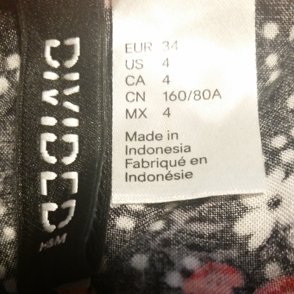 H&M Floral Wrap Mini Dress Size 4 - Picture 7 of 7